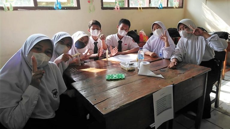 Problem Based Learning (PBL) Sistem Pencernaan – SMP Kelas 8 – Kelompok 3