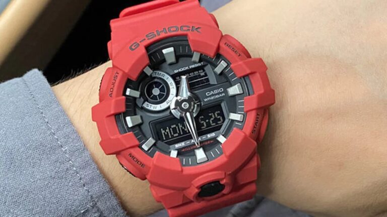 G Shock GA 700-4ADR