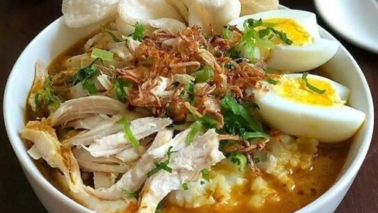 10 Tempat Bubur Ayam di Surabaya Paling Favorit