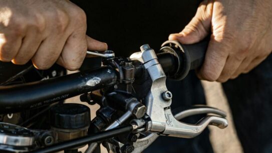 Mengapa Rem Motor Mengunci? Ini Penyebab dan Solusinya