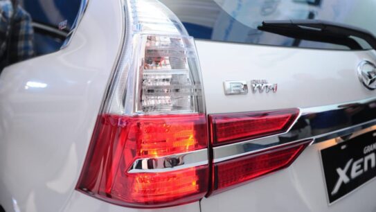 Dua Penyebab Lampu Rem Belakang Mobil Cepat Rusak
