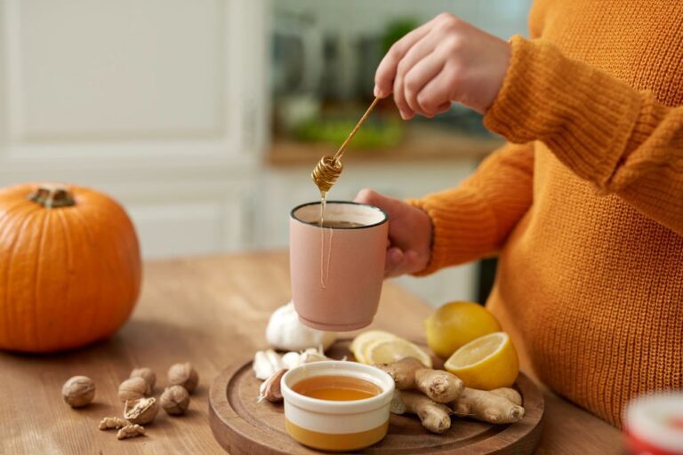 Makanan dan Minuman Terbaik untuk Meredakan Sakit Tenggorokan