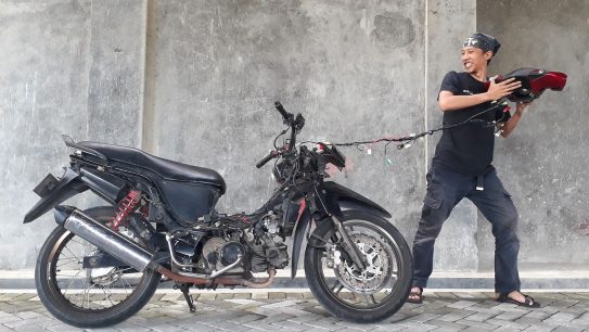 Cek Kabel Bodi Saat Beli Motor Bekas, Hindari Unit Rewel