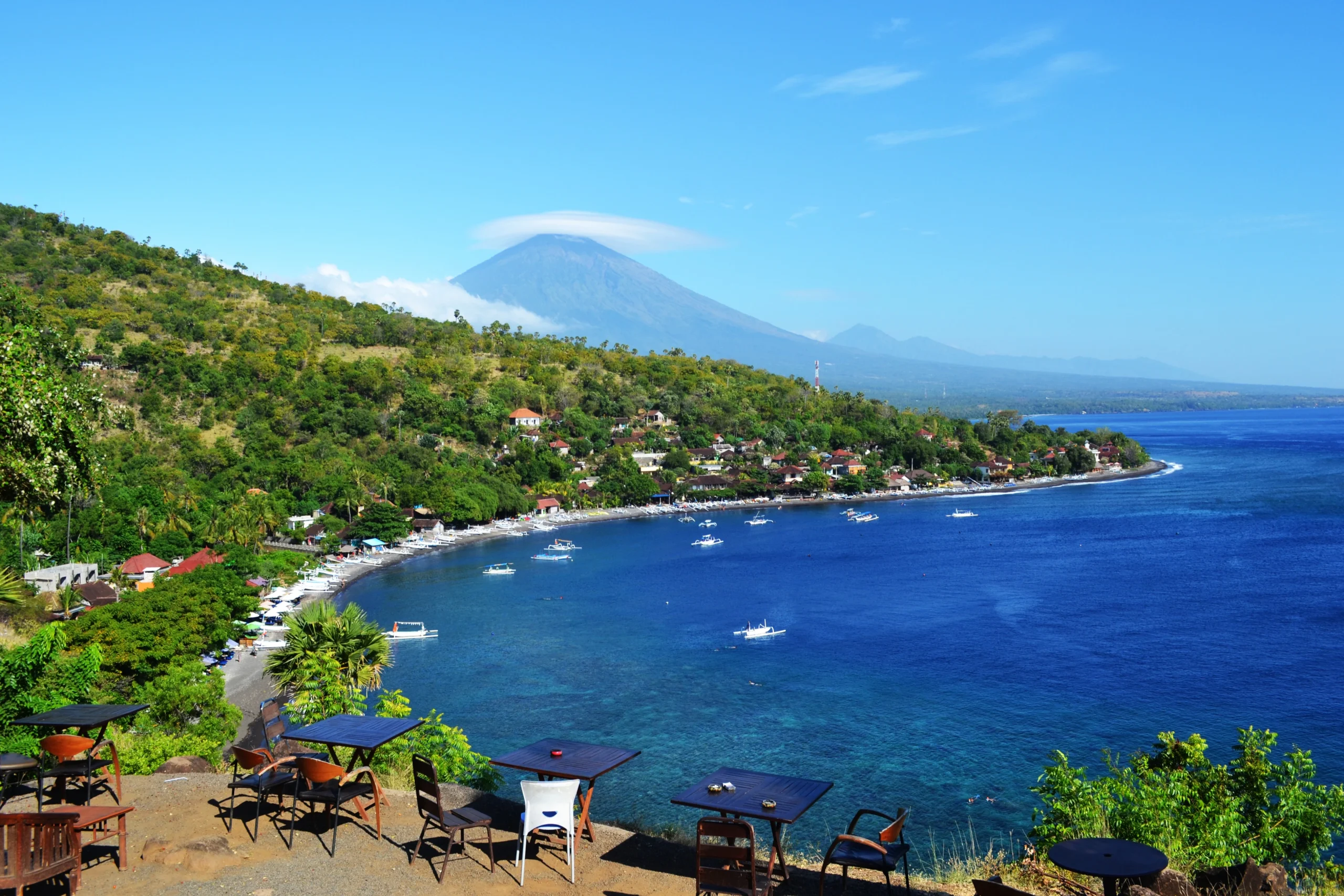 Pesona Pantai Tulamben yang Menakjubkan di Bali