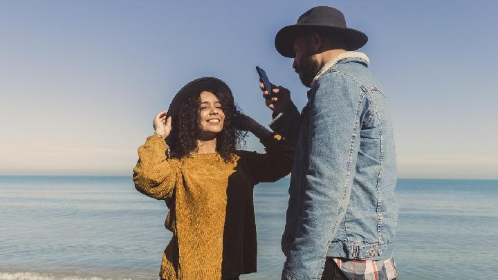 Daya Tarik Manusia yang Membuat Seseorang Menarik