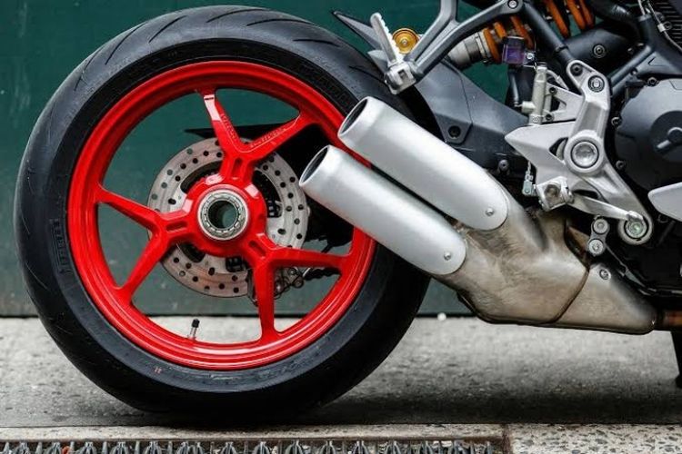 Pilih Velg Motor dengan Tepat untuk Kenyamanan dan Keamanan Berkendara