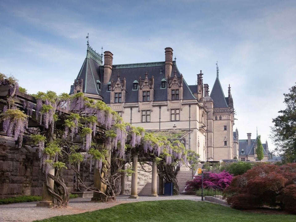 Mewah dan Besar, Ini 10 Rumah Terbesar di Dunia!