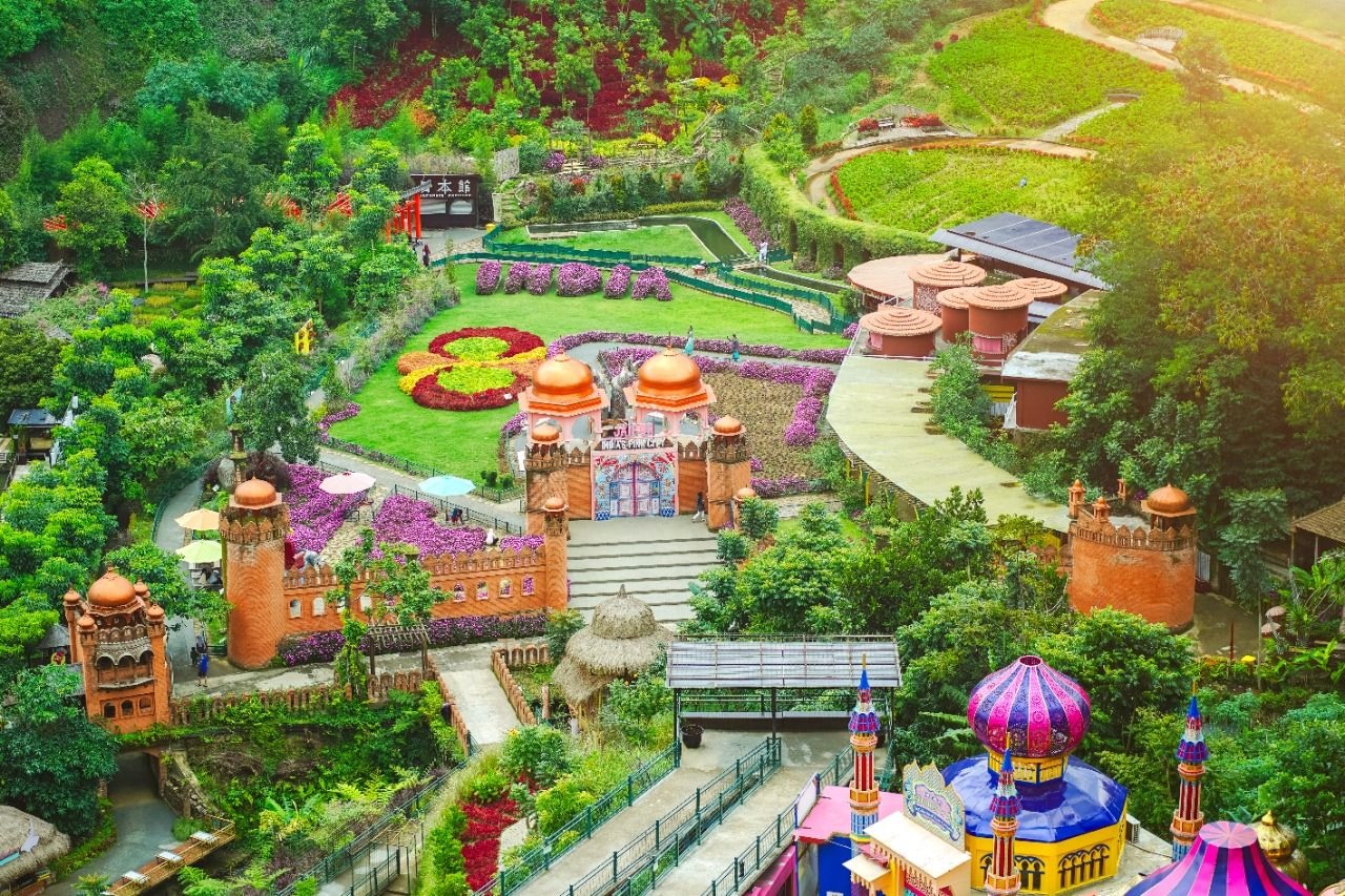 Tempat Wisata Bandung: Asia Africa Lembang, Surga Fotografi dan Kuliner